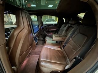 Porsche Cayenne 2020 COUPE-GTS-ZANTA 21''-MONITORS BACK SEATS-thumb-56