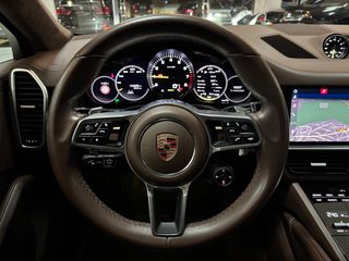 Porsche Cayenne 2020 COUPE-GTS-ZANTA 21''-MONITORS BACK SEATS-thumb-32
