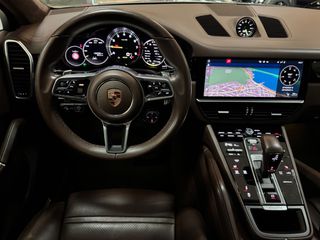Porsche Cayenne 2020 COUPE-GTS-ZANTA 21''-MONITORS BACK SEATS-thumb-34