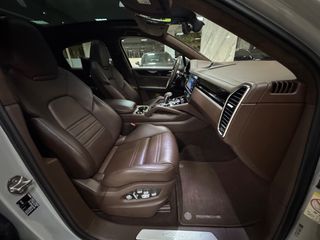 Porsche Cayenne 2020 COUPE-GTS-ZANTA 21''-MONITORS BACK SEATS-thumb-35