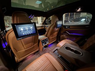 Porsche Cayenne 2020 COUPE-GTS-PANORAMA-MONITORS BACK SEATS-ZANTA 22''-thumb-59
