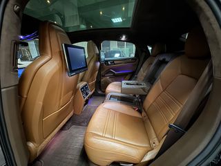 Porsche Cayenne 2020 COUPE-GTS-PANORAMA-MONITORS BACK SEATS-ZANTA 22''-thumb-57