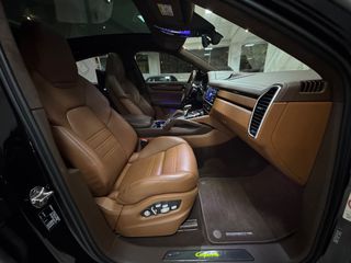 Porsche Cayenne 2020 COUPE-GTS-PANORAMA-MONITORS BACK SEATS-ZANTA 22''-thumb-47