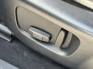 Land Rover Range Rover Evoque 2019 D180 S R-DYNAMIC-thumb-25