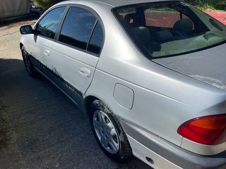 Toyota Avensis 2000