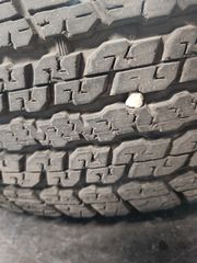 Bridgestone 235/70/16-thumb-2