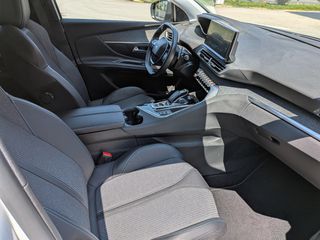 Peugeot 3008 2022 HYBRID-thumb-12