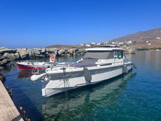 Axopar 2018 37 Sport Cabin (Aft Cabin) 2x 350 Verado