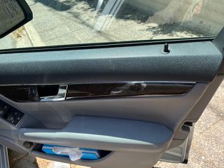 Mercedes-Benz C 200 2008-thumb-3