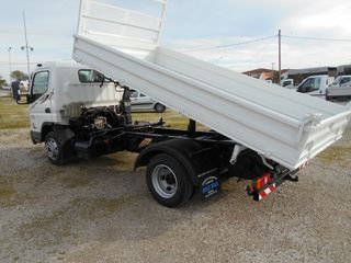 Ανατροπή Mitsubishi 2011 FUSO 7C15-thumb-22