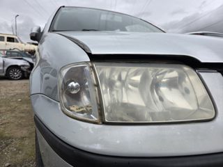 φανάρια εμπρός Volkswagen polo 2000
