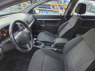 Opel Vectra 2006-thumb-12