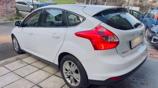 Ford Focus 2012 TREND-thumb-8