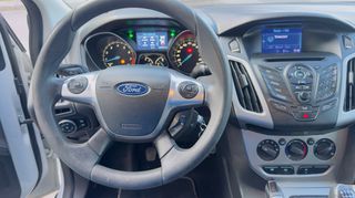 Ford Focus 2012 TREND-thumb-27