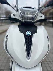Piaggio Beverly 400 2021-thumb-1