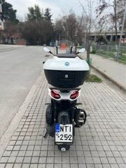 Piaggio Beverly 400 2021-thumb-4