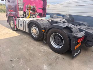 Volvo 2012 FH13 540-thumb-3