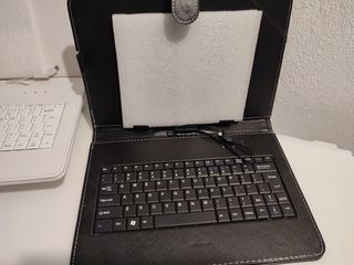 Θήκη tablet 10" με πληκτρολόγιο-thumb-3