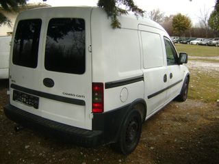 Κλούβα Opel 2005 combo   1300-thumb-5