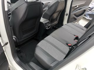 Peugeot 3008 2018 PureTech Allure Business panorama-thumb-30