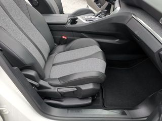 Peugeot 3008 2018 PureTech Allure Business panorama-thumb-35