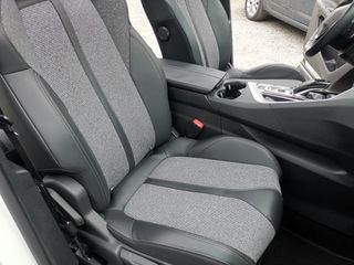 Peugeot 3008 2018 PureTech Allure Business panorama-thumb-41