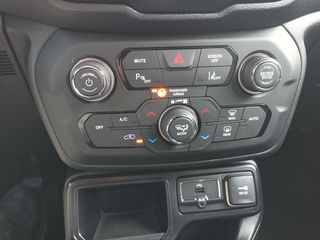 Jeep Renegade 2018 TGDi Limited 4x2-thumb-66