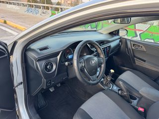 Toyota Auris 2016-thumb-14