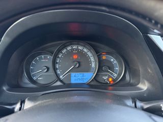 Toyota Auris 2016-thumb-16