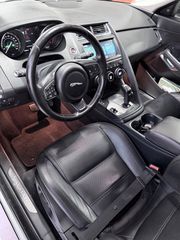 Jaguar E-Pace 2019-thumb-10