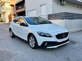 Volvo V40 Cross Country 2016-thumb-2