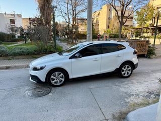 Volvo V40 Cross Country 2016-thumb-4