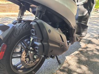 Piaggio Beverly 400 2023 400S HPE-thumb-13