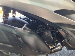 Piaggio Beverly 400 2023 400S HPE-thumb-15