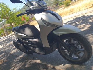Piaggio Beverly 400 2023 400S HPE-thumb-19
