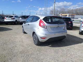 Ford Fiesta 2016-thumb-3