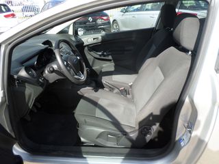 Ford Fiesta 2016-thumb-7