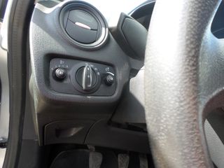 Ford Fiesta 2016-thumb-15