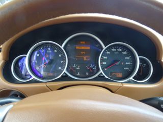 Porsche Cayenne 2005-thumb-12