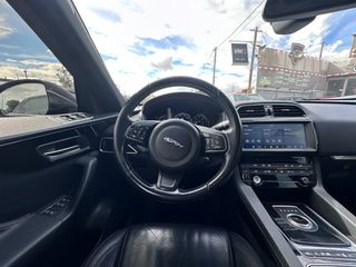 Jaguar F-Pace 2018 R-SPORT PANORAMA-thumb-13
