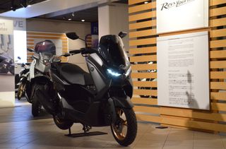 Yamaha NMAX 155 2026 Tech Max-thumb-1