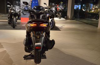 Yamaha NMAX 155 2026 Tech Max-thumb-6