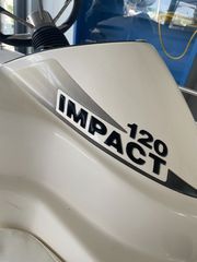 Boston-Whaler 2001 120 impact-thumb-6
