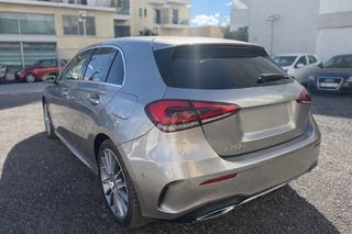 Mercedes-Benz A 250 2020 A-Klasse AMG LINE e 8G-DCT-thumb-5