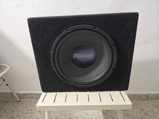 Subwoofer magnat 12 ίντσες 200watt κουτί bass reflex