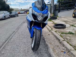 Suzuki GSX-R 1000 2011-thumb-6