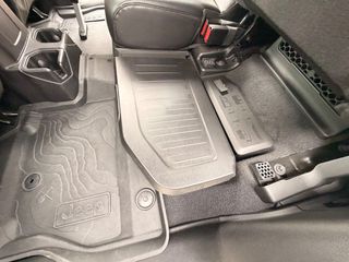 Jeep Gladiator 2021 OVERLAND -4X4 -FULL EXTRAS-thumb-31