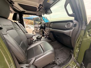 Jeep Gladiator 2021 OVERLAND -4X4 -FULL EXTRAS-thumb-39
