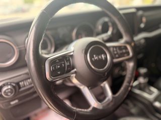 Jeep Gladiator 2021 OVERLAND -4X4 -FULL EXTRAS-thumb-47