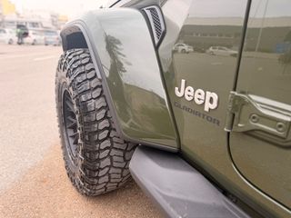 Jeep Gladiator 2021 OVERLAND -4X4 -FULL EXTRAS-thumb-18